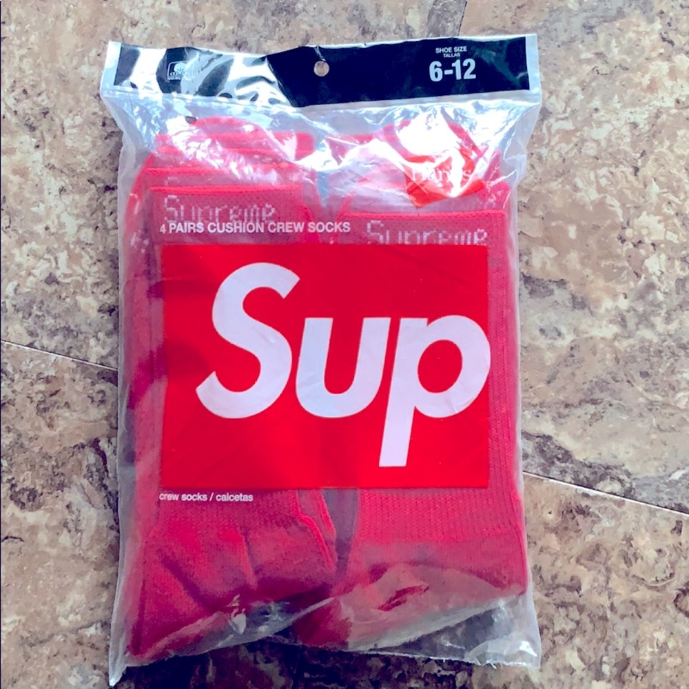 Supreme Red 4 Pairs Cushion Crew Socks